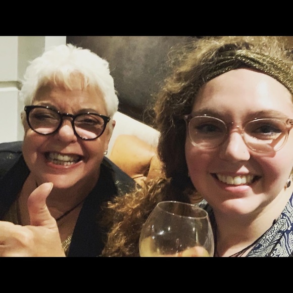 Meet your Posher, Hailey - Picture 2 of 2